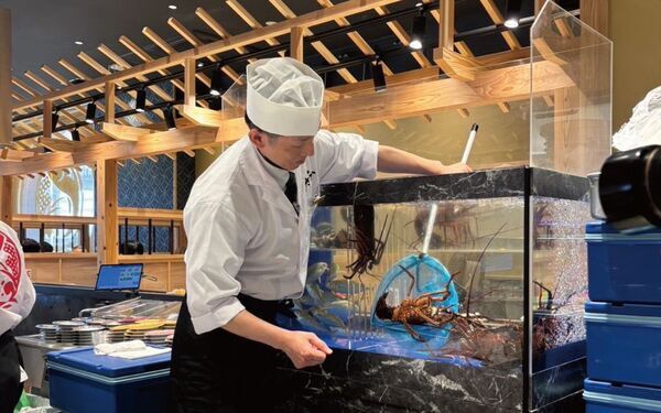 岡山県初！生本まぐろ×自然栽培米の新感覚回転寿司「すし遊館あさひ」津高店グランドオープン