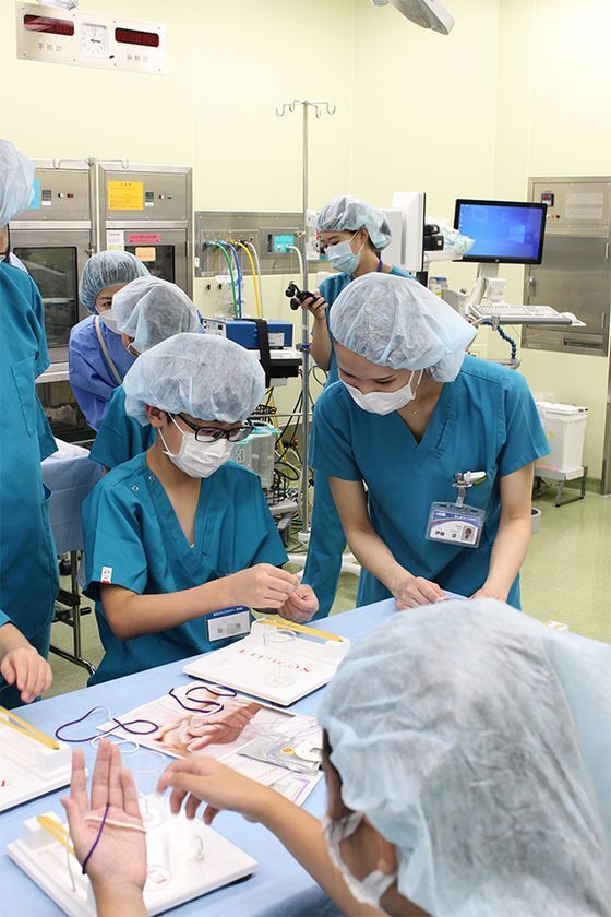 上尾中央総合病院　小学生向け体験型セミナー「ロボット手術を学ぼう！」8月9日(土)開催