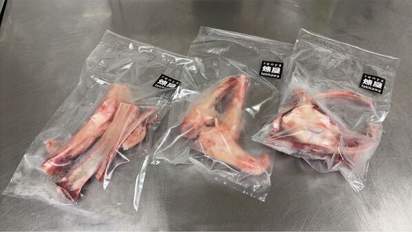 [北海道] 焼き肉店「楽しい煉屋」、ワンちゃん同伴の方にエゾシカの骨を7月21日(月)から期間限定プレゼント！