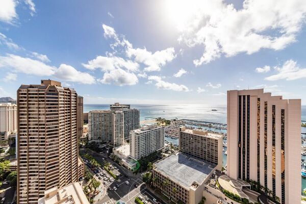 円安・物価高・グリーンフィーの三重苦でハワイ離れ加速　「暮らすように滞在するハワイ民泊」が注目　7/22福岡でハワイ民泊説明会開催