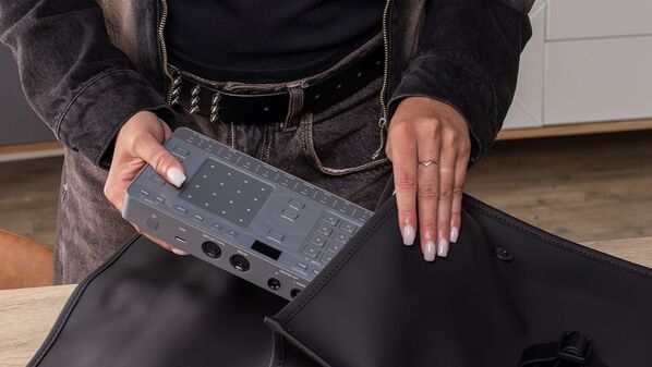 コードレコメンド機能でコードが弾ける、作れる、ひらめきが生まれるグルーヴボックス「Chordcat」