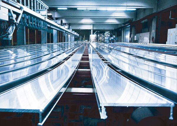 〈参加者募集〉富山県で特色ある企業の現場が体験できる学生・社会人対象の「デザインワークショップ」を開催！8月～10月実施／富山県までの旅費を全額補助