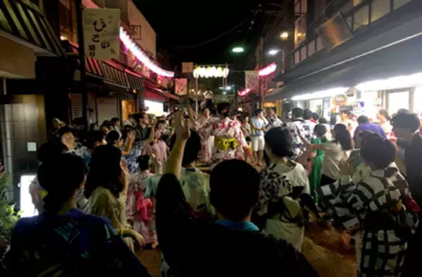 はじめてのライブコマース in 谷中ぎんざ「谷中ひゃっこい祭り」～ 東京下町レトロ「谷中銀座商店街」の挑戦 ～