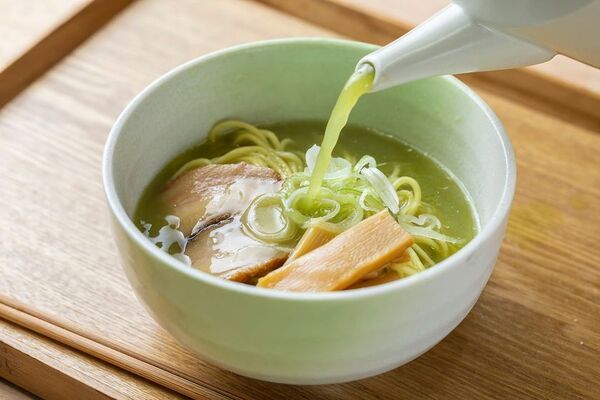 【リリース第2弾】「道の駅そらっと牧之原」7/18(金)12時グランドオープン　牧之原の茶畑そばに、茶白湯ラーメン、茶ル茶ルチキン！？お茶グルメや土産品が勢揃い！ソフトクリーム、クレープの抹茶スイーツ、抹茶あんぱんや生ドーナツのベーカリーも登場！！