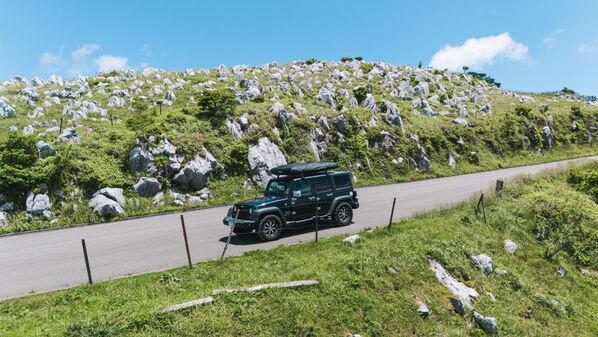 ルーフテント革命！？折り畳めるルーフテント【peakpod】ついに発売開始！