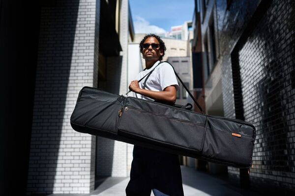 快適な移動をサポートするキーボード用キャリング・バッグ2モデルを発売