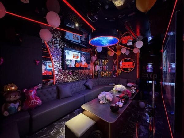 スターカラオケ(星聚会)創業者　翁培民氏のインタビュー記事を『人民日報海外版日本月刊』にて公開