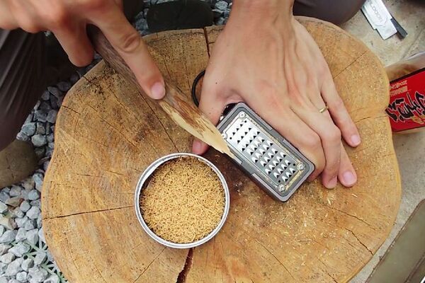 災害時にも使える「本格火起こしギア」、廃食用油と空き缶でできる“自作ストーブ”の活用例も公開