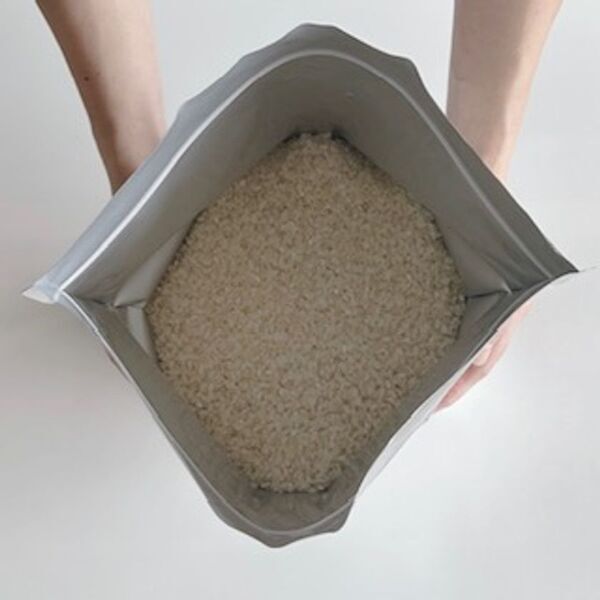 お米の鮮度保持アイテム、米5kgがすっぽり収まる「アルミ製チャック付き袋」を7/23発売