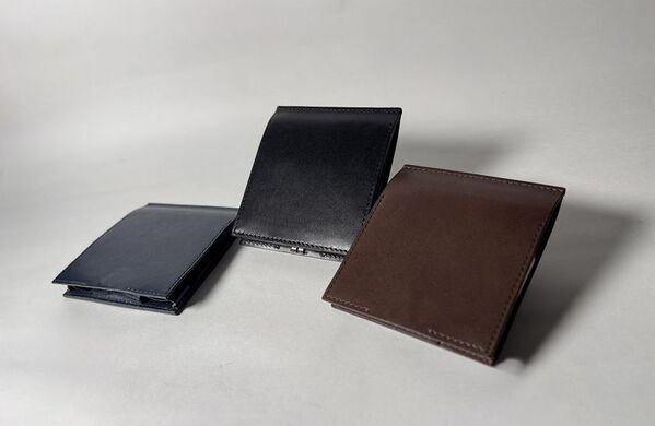 “ミニ財布の五原則”を形に――建築的設計×人間工学で「速さ」に特化したミニ財布『Tri-La』、7/28からCAMPFIREで販売開始