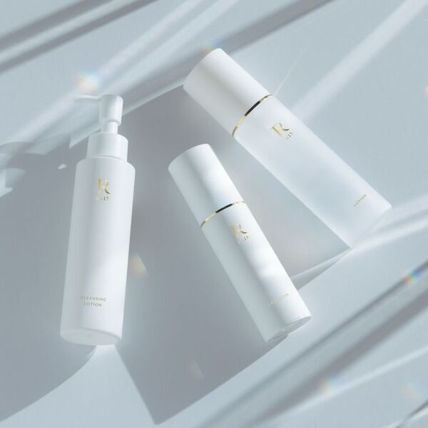 美容クリニックと共同開発のスキンケアブランド「R SKIN」を体感できるトライアルセットが7/24発売