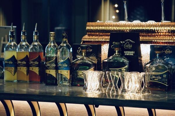 『フロール・デ・カーニャ』が彩る“一夜限りのサステナブル・ラム・ナイト”　バー＆ラウンジZATTAで過去最多動員を記録し閉幕