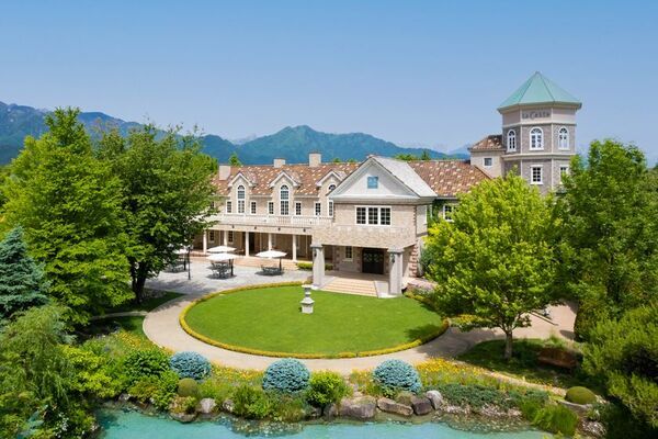 北アルプスの麓、長野県大町市の観光スポットを巡る「信濃大町ぐるりん号」が運行開始！