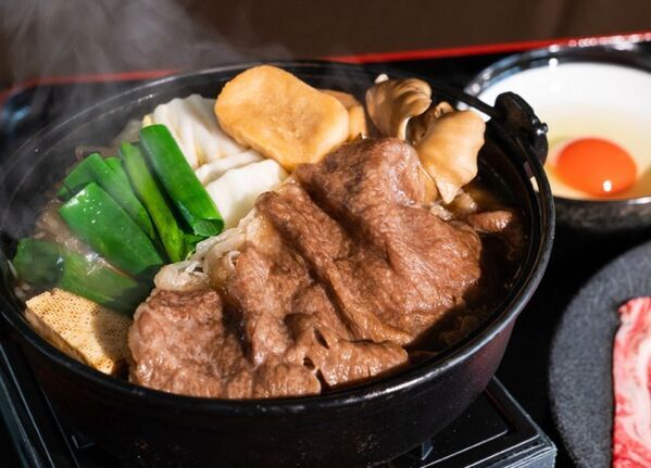 【京都山科 ホテル山楽】夏の週末だけしか味わえない特別ディナー　近江牛や黒毛和牛の「すき焼き御膳」を期間限定でご提供！