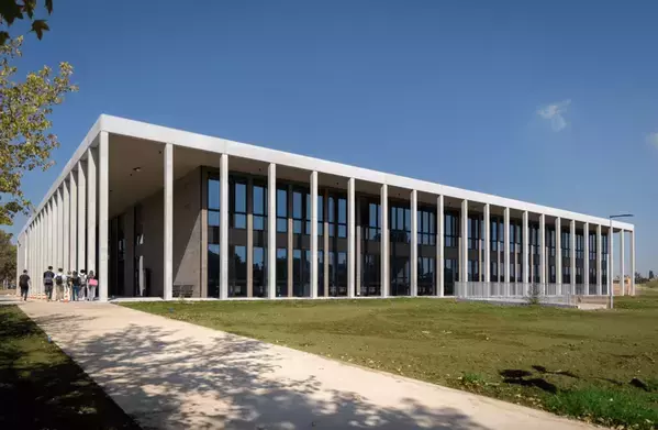 ローマ有数の医療系大学・ビオメディコ大学医学部(MedTech)、2025年秋入学の二次募集を開始！