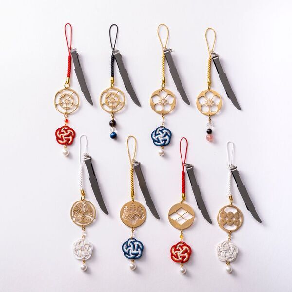 戦国武将の家紋をモチーフにしたアクセサリー「真鍮製武将家紋和かざり」シリーズから新デザインをラインナップ