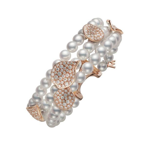 北川景子、ミキモトのジュエリーを纏ってパリ・ヴァンドーム広場へ　ミキモトパリ店を初訪問、スペシャルムービー公開