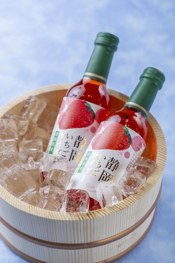 【いちご専門店 いちごBonBonBERRY／伊豆・村の駅 伊豆のへそ店】“伊豆のへそ”で、夏を楽しむイベント尽くしの3日間！パワーアップした縁日イベントやお祭り限定メニューが登場する『いちごの夏祭り』とスイカの振る舞いや重さ当て選手権を8月1日(金)～3日(日)で開催！