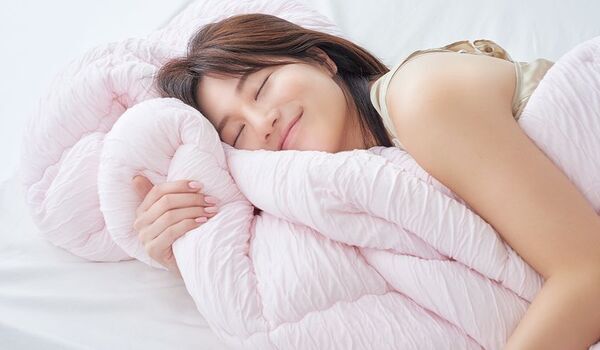 「汗・ムレ」「腰痛」が睡眠の2大ストレス！ディーブレスが、睡眠に関するアンケートを実施