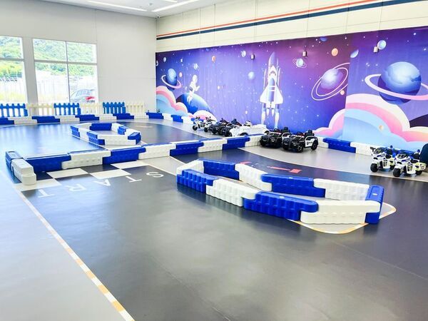 巨大室内遊園地「キッズランドUS MAX 山口宇部店」7月25日(金)グランドオープン　体育館約3個分の広さの園内には楽しい遊具が大充実