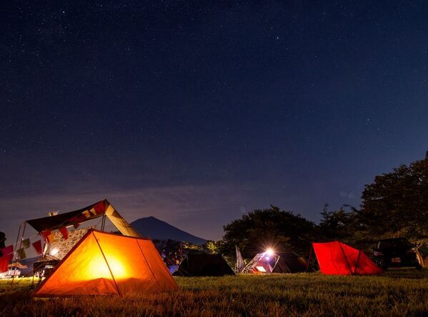 “人とかぶらない”カスタム可能なコットンテント「パッチンつなぐーの」公式LPサイト開設