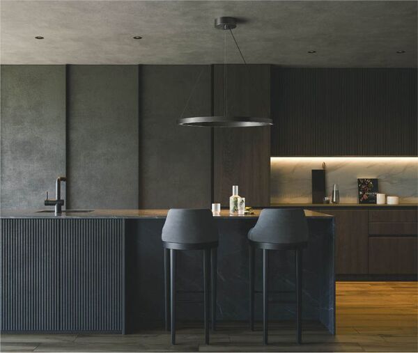 グレード感とエレガントさを兼ね備え、ハイグレードな空間に調和する「Revea」シリーズ　アクリルだからこそ実現した上質な光と素材が魅力のペンダントライトなどを14機種ラインアップ