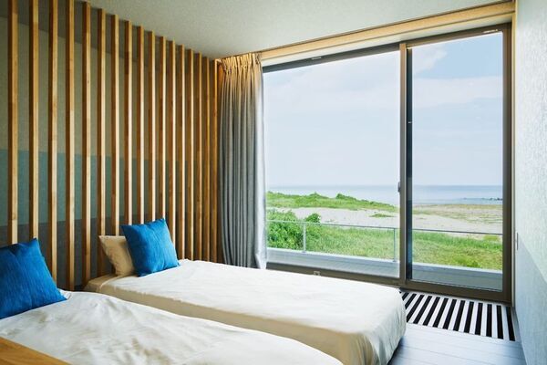 波音が届く、島根・久手海岸のくつろぎ空間。2人だけのオーシャンビューコテージ新棟「Vihara S+」が7月12日グランドオープン！