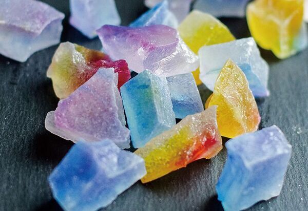 激レアお菓子の食べられる宝石、初の限定コラボカフェ開催！魔法の琥珀糖 × 米粉専門店「Kome Co.」期間限定カフェが水道橋に登場【8/9～11開催】