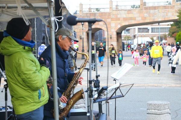前日から楽しむ和歌山“旅ラン”ドローンショー×ジャズマラソン『第23回 和歌山ジャズマラソン』が、11月9日(日)に開催！出場ランナー大募集！9月1日(月)締切！