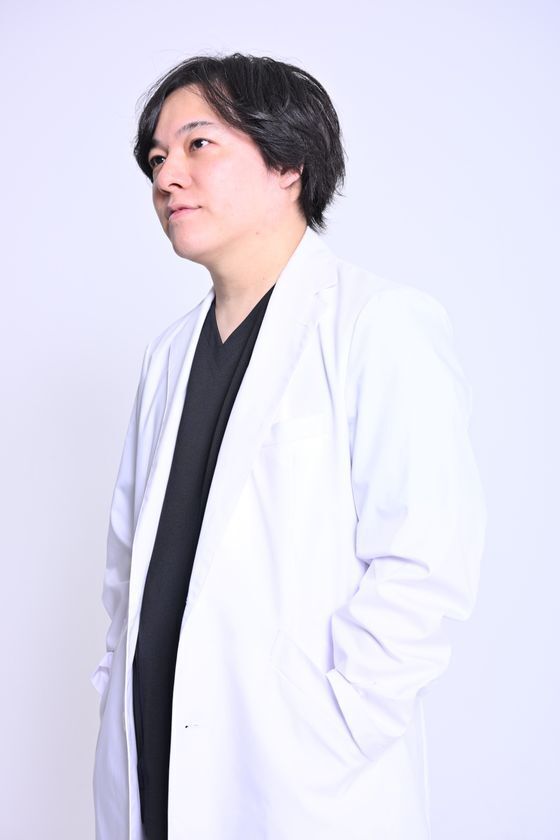 美容外科クリニック「eクリニック」の技術指導医にLa Clinique統括院長「長瀬大蔵」医師が就任します。