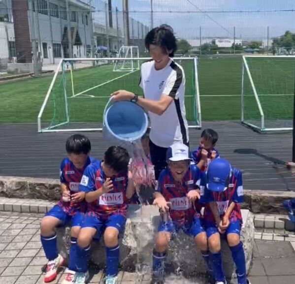 eクリニックがCFエスペリーニョ高岡のユニフォームスポンサーに就任