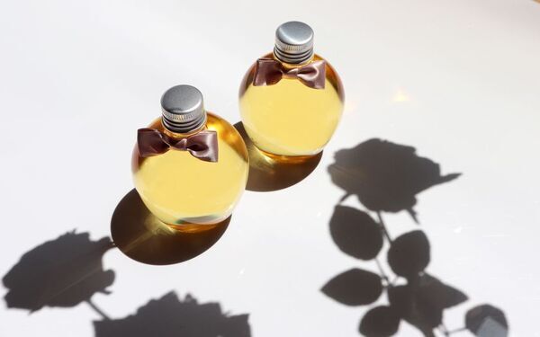 累計1万個販売した名品が復刻！「また使いたい」の声に応えリッチなテクスチャーのボディバスオイルが限定数量で再登場