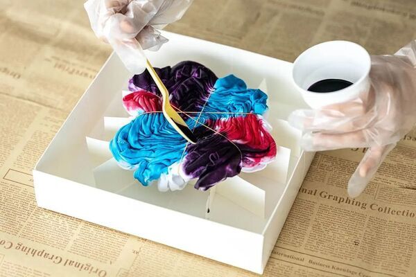 初めてのタイダイ染めも安心！ご自宅で手軽に楽しめる「タイダイホームキット(ライト)」を2025年8月に新発売