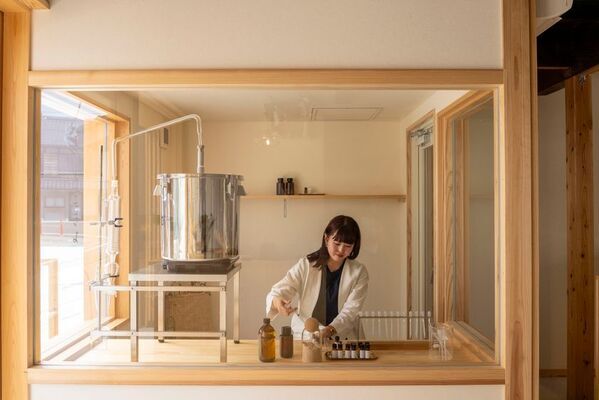 出雲大社徒歩5分、お守り香水作り体験ができる新スポット『出雲きよら』が8月11日にオープン！