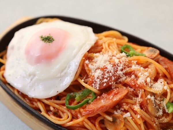 洋食の魅力を凝縮した“大人のためのお子様ランチ”を提供　北九州・千草ホテル「洋食の日フェア」8月31日まで開催