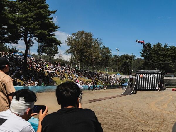 8/23(土)長野・南箕輪村「第40回 大芝高原まつり」で“長野県内初”のFMX×MTB／BMX×スケートボード同時開催｜NPO法人スプロケットがCAMPFIREでクラウドファンディング挑戦中
