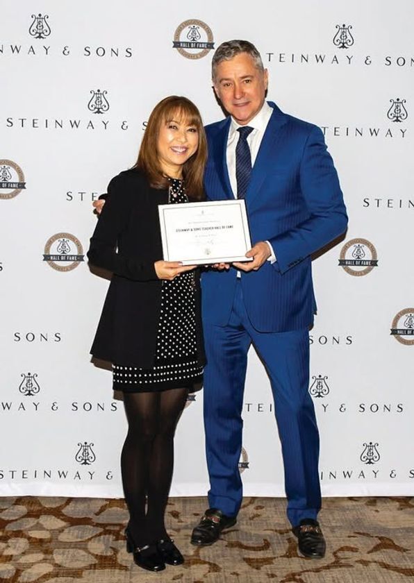 卓越性を称えて：日系アメリカ人の小西ヒューストン蘭子氏、2025年マサチューセッツ最優秀音楽教師に選出