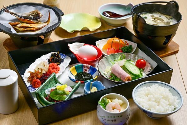 京都の夕日ヶ浦温泉旅館 海舟にて『1泊4食プラン』の販売を開始！「一晩泊まればトドになる」がコンセプトの新プランが登場