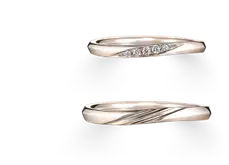 エンゲージリングでオリジナルカラー「ペールブラウンゴールド」の発売を開始