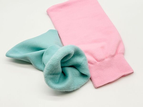 鷲尾式起毛の「ひんやり長持ち保冷カバー」発売！温暖化により深刻化する夜間の寝苦しさを解決