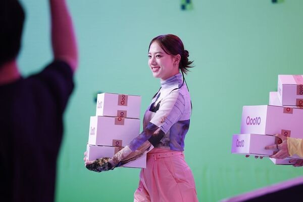 清原果耶さんが“Qoo10イメージキャラクター”に就任！新TV-CM「はじめてのメガ割」篇が全国でオンエア！