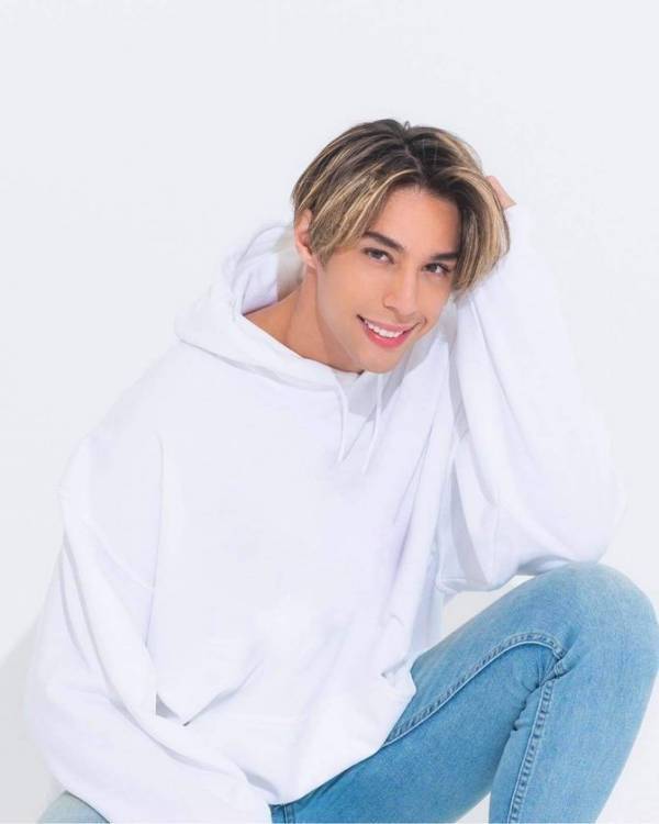 當間ローズ、母校の日本語補修教室を訪問　8月31日には愛知にて「薔薇色の人生音楽祭2025」を開催！