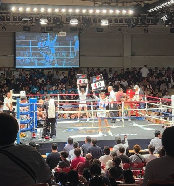 現役中学2年生・MIUさん(13歳)が史上最年少ラウンドガールとしてデビュー