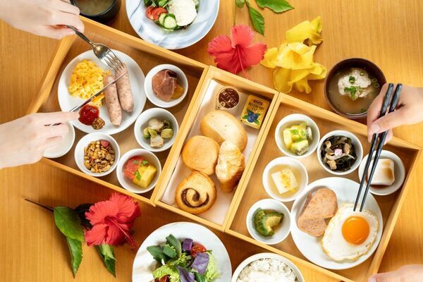 バンヤン・グループの「ホーム・ステイ・ユミハ 沖縄」で沖縄の旬を味わう新朝食“琉球モーニングボックス”を提供開始