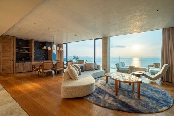 「UMITO 熱海 別邸」に、moji多機能ハイチェアYIPPYを納入　宿泊施設の付加価値向上と今後の更なる展開を目指す