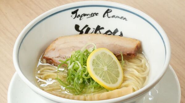 京都発祥の行列ラーメン店「麺屋優光」観光客で賑わう清水エリアにて8月22日新店舗OPEN　ブランド初となる新作ラーメン【貝出汁豚骨らーめん】【塩らーめん】が登場