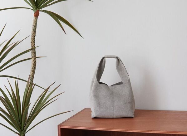 【otnek&ebanat(オトネック・エバナット)】が、コンパクトなミニショッパーバッグ「ANNIE(アニー)」を新発売