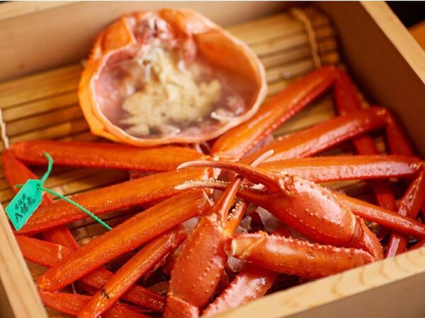 2025年9月1日、香住ガニがいよいよ解禁。香住港に活気が溢れるこの季節、さだ助別邸ICHIJOでは秋限定の宿泊プランをご用意しました。