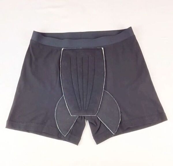 日本初！"ちょい漏れ”時代にさようなら。お気に入りパンツに貼るだけで“少量から中量までの”漏れをガード！男性用　吸水パットを12月9日(火)より販売開始