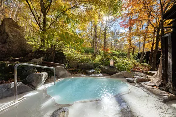 BIGLOBE、温泉賢人が偏愛する温泉宿リスト「絶景！紅葉」「気絶するほど感動する」宿を本日公開